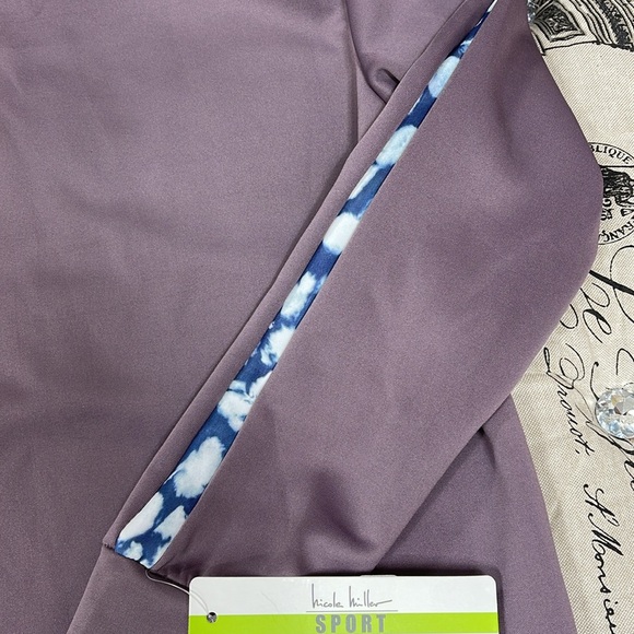 Nicole Miller Sport Scuba Striped Activewear - Picture 5 of 7